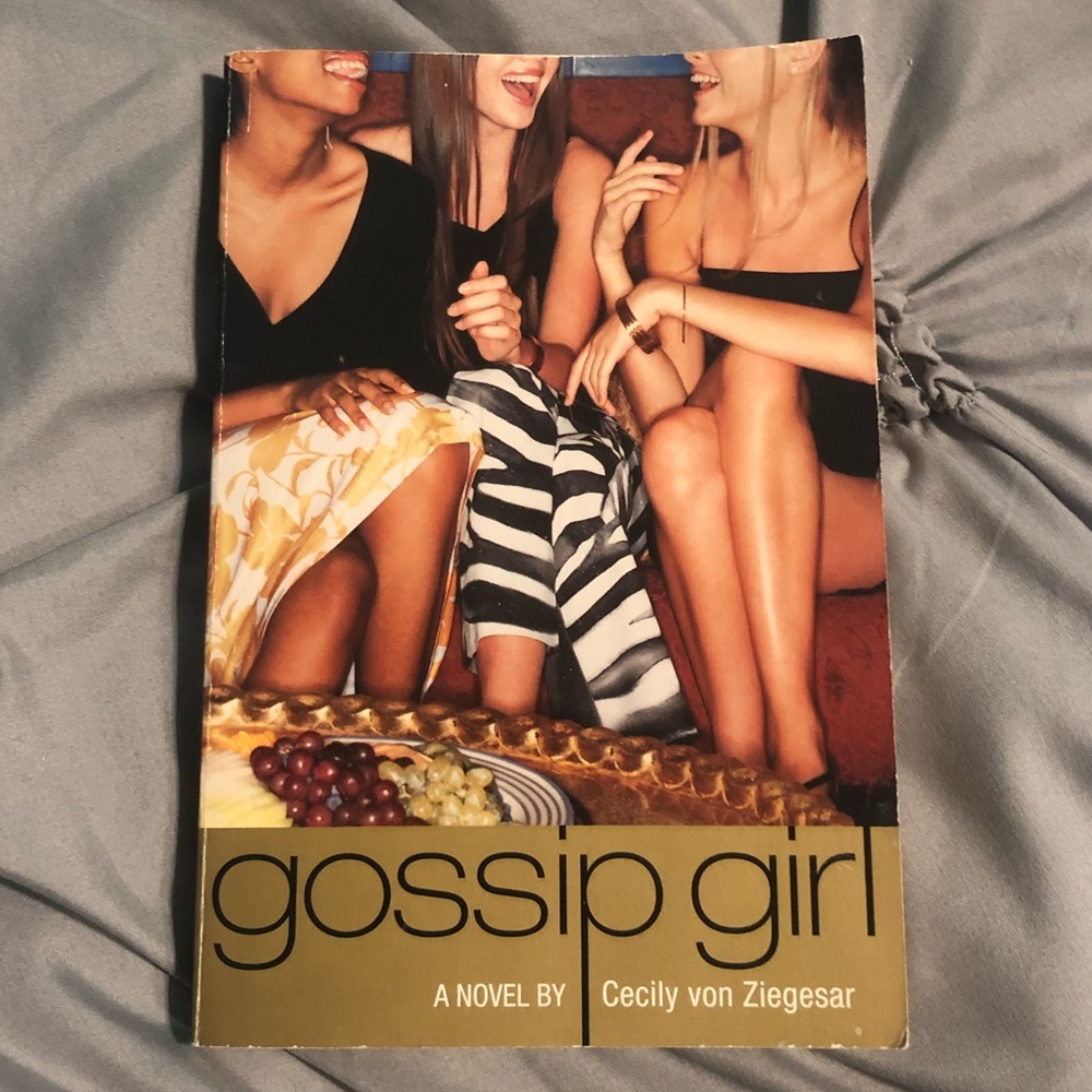 💜3/$15 Gossip Girl Book One